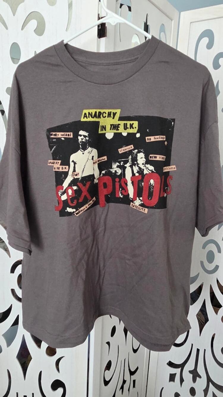 Sex Pistols Anarchy in the UK Graphic T-Shirt Gray Large NWOT Official Band Tee